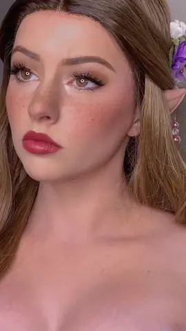 My fae senses are tingling… 🌸✨ #elainarcheron #acotar #elain #acomaf #acowar #sjm #elaincosplay #acofas #acosf #BookTok #sarahjmaas #romantasy #acotarseries #elainacotar #elainandfeyre #archeronsisters 