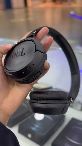 ¡JBL Tune 520BT! Disponibles en $50.00 En color blanco y en negro. ¡Somos tienda física! 📍Albrook Mall, pasillo del Delfín  Frente a Mega Fashion Ten 📲6117-9283 #foryou #fyp #albrookmall #albrook #panama #pty #jbl #jblspeaker 