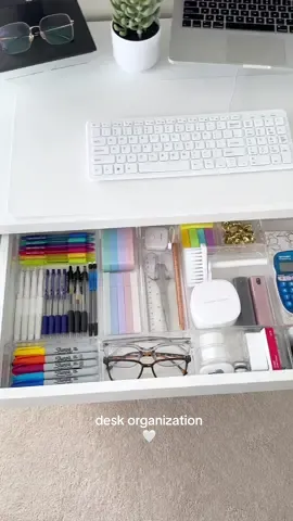 ASMR meticulously organizing my desk drawer 🤍✏️🎧 this is my therapy 😌 “a place for everything, everything in its place.” #deskorganization #officeorganization #asmrorganizing #notalkingasmr #drawerorganizers 