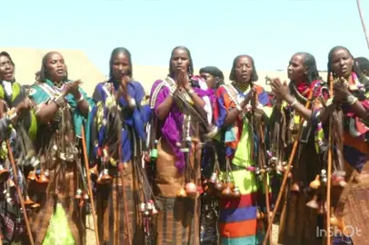 Here’s part two of sirba loon duula. Abbooti daangaa lafee lafaan tissan, tissituu bahaa oromiyaa.  #oromotiktok  #oromiatiktok  #ethiopian_tik_tok  #kenyantiktok  #boranatiktok  #nageleborana 