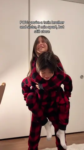 as a mom i love their bond 🔗 #twin #twinmom 