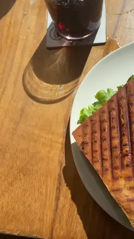 Camiendo en el cacaos😘 (lo hizo la paris)