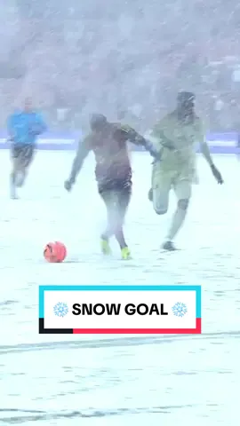 Orange ball weather in Salt Lake ⛄️ #MLS #Soccer #snow #goal #weather 