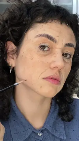 técnica que aprendemos hoje no curso de Efeitos Especiais no Senac SP! Skin senhora perua unlocked com sucesso. 🙏🙌👛 #makeup #maquiagem #maquiagemtiktok #sfx #efeitosespeciais #fx #envelhecimento #maquiadora 