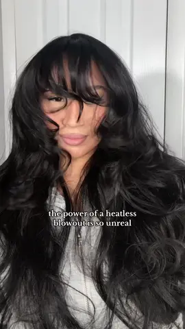 Fresh blowout every morning 🎀 #heatlesscurls #overnightblowout #blowout #heatlesshairstyles #heatlesshair #blowoututorial 