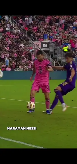 Messi goal with chest😘😎 #messi #messi_king #messigoat #messifans #football #footballtiktok #argentina #barcelona #intermiami #MLS #foryou #foryoupage #fyp #CapCut 
