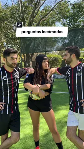 preguntas incómodas con @Si Somos Gemelos 😅 #futbol #TikTokDeportes #longervideos 