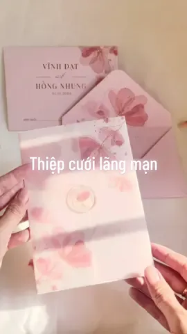 Bling flowers - mùa xuân hoa nở là vì có em 🌸 #thiepcuoi #damcuoi #wedding #thiepcuoionline #weddinginvitation 