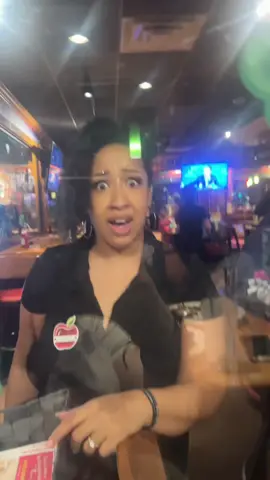 sorry for the mess sandy  #applebees 