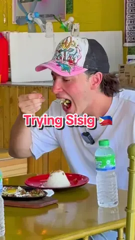 What’s Next? 😋 Trying Sisig In Manila 🇵🇭 #philippines #filipino #manila #sisig 