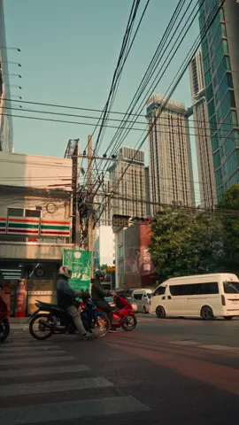 Life of Ekkamai, Bangkok 🙌 #bangkok #ekkamai #streetstory #cinematic 