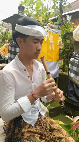 rahayu #fluteplayer  #flute #sulingsakti #sulingbali #littlekrishna 