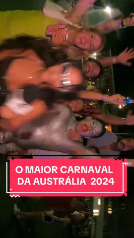 Mais um Ano do MAIOR CARNAVAL DA AUSTRÁLIA 🇦🇺  Demos muitas risadas e agradecer ao @thebraziliancarnival por proporcionar o gostinho do Brasil pra gente aqui do outro lado do mundo 🌎 A gente sai do Brasil mas nosso espirito brasileiro continua com a gente em qualquer lugar do mundo 🥳🥳🥳🥳  #brazilian #carnival #brisbane #braziliancarnival #morarnaaustralia #brasileirosnaaustralia