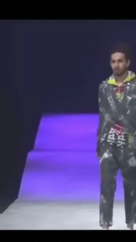 Runway @surabayafashionparade  • • • • • • • • #SFP #SFP2023 #SFP2024 #Surabayafashionparade #Surabayafashionparade2023 #Surabayamodelsearch #Surabayamodelsearch2023 #Surabayamodelsearch2024 #ifc #ifc2023 #ifcsurabaya #enigmatico #enigmatico2023 #indonesia #fashion #indonesiafashion #indonesiafashionchamber #fashioncatwalk #fashionshow #fashionrunway #fashionmodel #catwalk #walk #show #Runway #model #modelrunway #TP #tunjunganplaza #r2modelsmanagement 