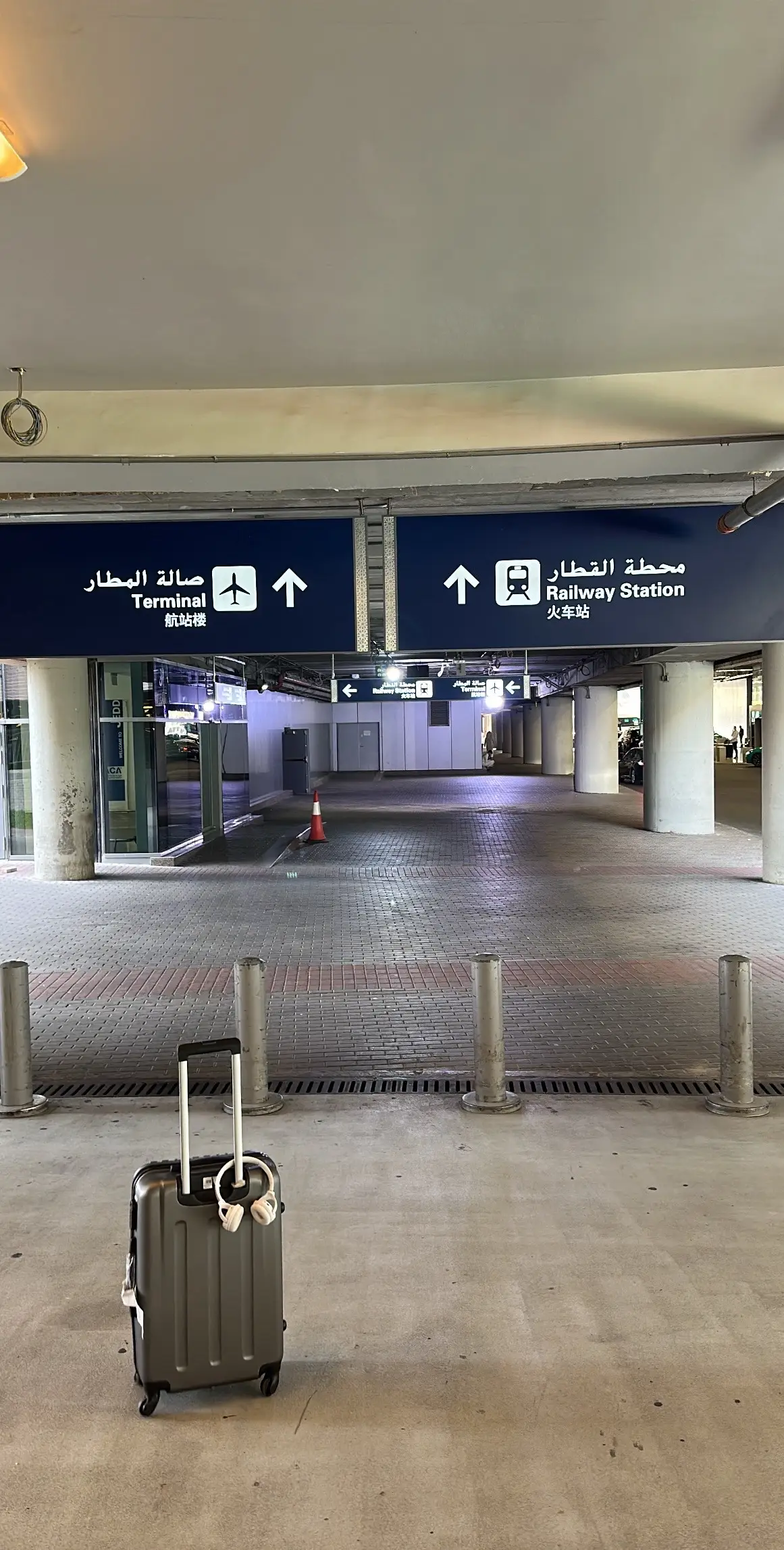 #مطار #مطار_جده_مطارالملك_عبدالعزيز  #مطار_جدة #جده #جدة #مكه_المكرمه #jeddah #صور #ذكريات #دانكن #ستاربكس #جده_الان #جده_الكورنيش 