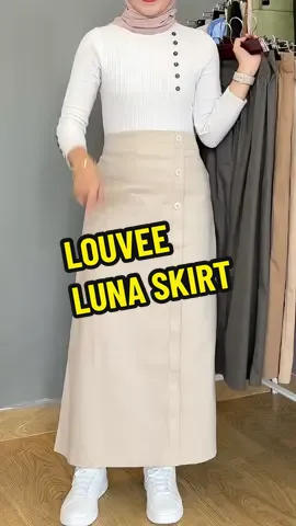 Roknya cakep pisan. Ambil satu, ambil dua, gratis ongkir. Luna Skirt dari Louvee