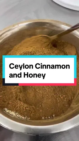 Honey and cinnamon have been used in Ayurvedic medicine for centuries. They’re not only delicious but packed with benefits! #cinnamon #ceylon #ayurveda #rawhoney 