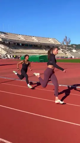 SPRINT TRAINING 🔥 #run #trackgirls #track #sprint #fast #trackandfield 