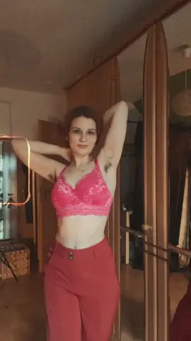 Do these colours clash?  #bodyhair #armpithair #armpitlover 