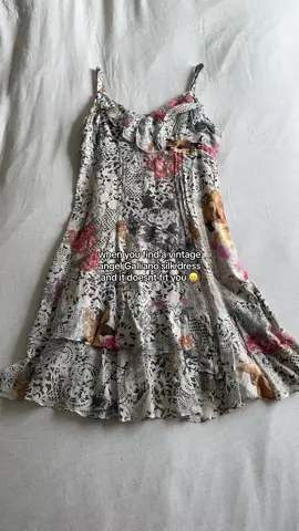 pain 🥲😫 #silkdress #early2000s #vintagedress #springoutfitideas 