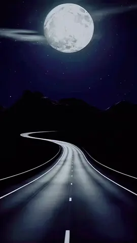 ياقمر🤍 تركتني حيران أرعى النجوم كيف السبيل إلى وصالك دلني !..