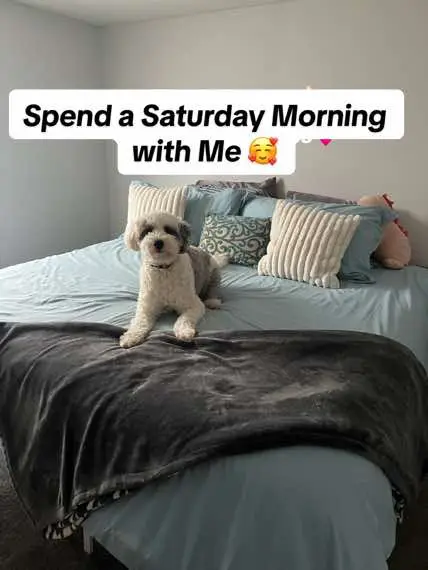 Its not a saturday without a workout and some self care! What’s your ideal Saturday look like??   #saturdayroutine #saturday #saturdaymorning #diml #workout #redlighttherapy #hiitclass #fun