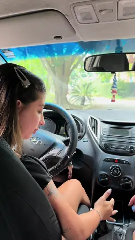 dirigindo com taby NO CARRO MANUAL🚘👏🏻