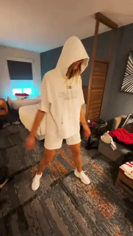 throwback to making this cause we miss temi t @Temi Thomas 