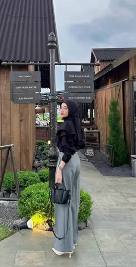 Outfit simple jalan sama ayang check 🥰✨💗🍒 #ootdsimple #ootdsimpel #ootdgemes #ootdsimplehijab #ootdsimple💜💜💜 #ootdsimpeltapielegan #outfitsimplejalan 
