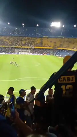 tema nuevo - aprenderás a llorar // jugador N12 los dueños de la historia  hoy tenemos que ganar la 12 vino re loca en todas partes vamo a estar está es la barra de boca porque te llevo en el corazón  no me importa más nada dónde estés va alentar siempre va con vos está descontrolada tu hinchada la vuelta vamos a dar la 12 va a festejar  quiero verte salir primero no la traten de igualar es la más loca que hay la más grande el mundo entero riber no chamuyes más ya nos vamos a encontrar, vamo a matarles el tercero nunca nos vamos a olvidar que te fuiste al nacionallll y quemaste el gallineroooo   #bocajuniors #bocabelgrano #la12 #cabj #copadelaliga #labombonera 