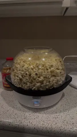 10/10 recommend getting a popcorn maker! From amazon 🫶🏽#popcornmaker #popcorn🍿 #popcornmachine 