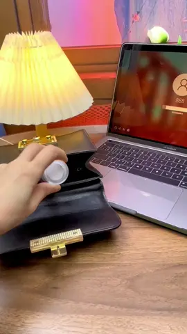 Chai xịt phun sương mịn dùng tốt, không những xịt đều mà còn nhỏ gọn không chiếm chút diện tích trong túi, con gái thích lấy ra! #mayphunsuongmypham #tienich #thietthuc #jizonguyen 