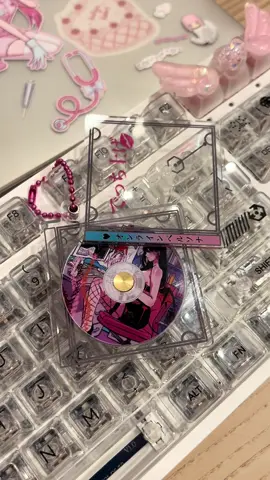 Made a cd keychain with my original drawing. Will be availabke at my shop in april 🌸💋✨💿 #cybery2k #cybercore #cyber #keychain #charm #animeart #keychain #fypシ #foryou #SmallBusiness 