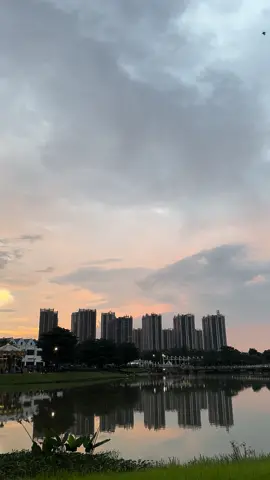 Seindah iki ternyata meikarta kalo sore #meikarta #cikarang 