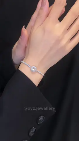 Bahan perak asli dengan berlian zirconia Bersertifikat dan bergaransi 2 tahun Dapatkan free kotak aksesorisnya juga #gelang 