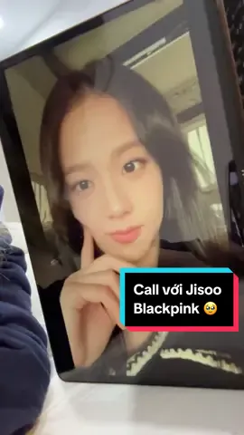 Call điện thoại cùng Jisoo Blackpink 😭🫶🏻😝#rinavaseoul #kpop #virral #metub #xuhuongtiktok #trending #duhocsinhhanquoc🇰🇷 #jisoo #jisooblackpink #blackpink #blackpinkofficial 