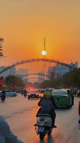 Hoàng hôn ở Vinh đẹp đến xiêu lòng #nghean #sunset #vinh 