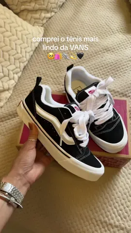 cade as amigas que gostam de vans? eu to apaixonada, juro! 👟🛍️💫🖤 #comprinhas #vans #tenis #fashion 