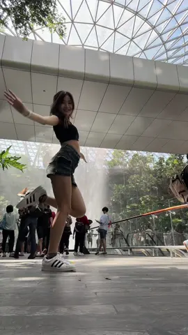 #changiairport #singapore #smart #lesseraf #dance #danver #kpop #choreo #kpopinpublic #06 #thai 