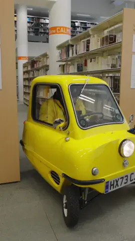 Extrait : la bibliothèque drive-in #amixem #humour #car 