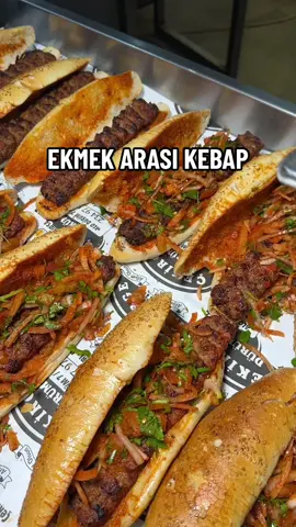 Ekmek arası kebap olur mu? Çekirge Dürüm - Bursa