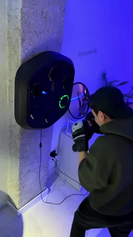 MAQUINA DE BOXEO 🥊😲 #saesi #boxing #maquinadeboxeo #boxingmachine #saesiii #saesimehizocomprarlo #tiktokmehizocomprarlo #onepunch #onepunchboxing #boxeo #lavelada #laveladadelaño #laveladadelaño4 