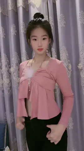 #芯儿 #中国小美女 #可爱的中国女孩 #Girls #dancing #typ 