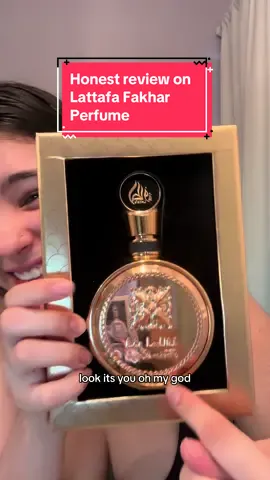 If you are looking for an affordable long lasting perfume this one is for you!💸 I recommend this scent if you are into more masculine scents. And if it doesn't suit u just give it to your boyfriend or brother its UNISEX. Its only 35 § on the tiktok shop link above. #honestreview #perfume #scents #lataffaparfum #lataffaperfumes #Lattafafakhar #arabictiktok #arabicscents #arabianperfume #unisexperfume #affordableperfumes #affordableperfume #TikTokShop #relatable #tiktokfinds #affordabletiktokshopfind 