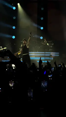 when it all melts down I'll be there @Niall Horan #niallhoran #theshow #liveontour 