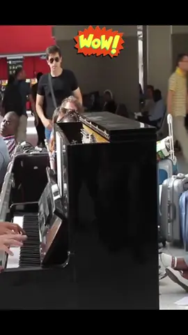 Improvisation at the train station in paris! #piano #pianocover #csnpiano 