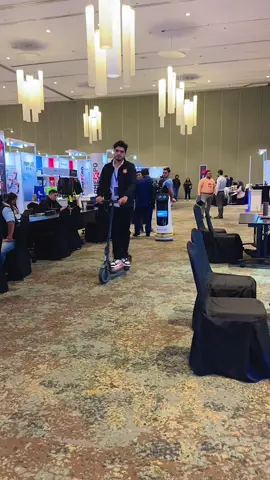 Vendiendo tecnología🥲 En @Punto Naranja GT 🍊🧡 encontrás todos los dispositivos para formar tu casa inteligente 🤩✨ Adquiere todo en los kioscos de Punto Naranja o por WA al 2214-4800 🛴  #guatemala #xiaomi 