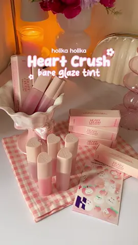 ᡣ𐭩 Perfect Glaze Liptint♡｡༝☆.ᐟ Real banget glossy effectnyaa dan super ringan 😭🤍 @Holika Holika #glazelip #holikaholika #holikaholikaheartcrushbareglazetint #glazetint #reviewglazetintholika #swatchglazetint #heartcrushbareglazetint #rekomendasiliptint #BeautyTok #fyp #liptintglossy 