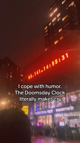 #doomsdayclock #climateclock #nyc #ny #unionsquare #secretnyc #climatechange #ithinkilikethislittlelife 
