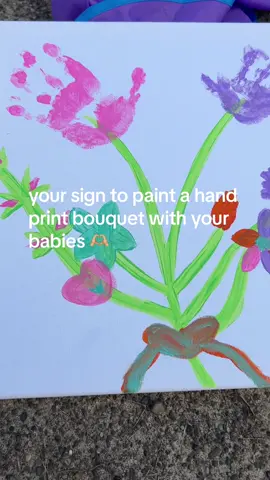 🥺💐 #kids #paint #painting #flowers #flower #kidscrafts #spring #toddler #toddlersoftiktok #momtok #MomsofTikTok #fyp 